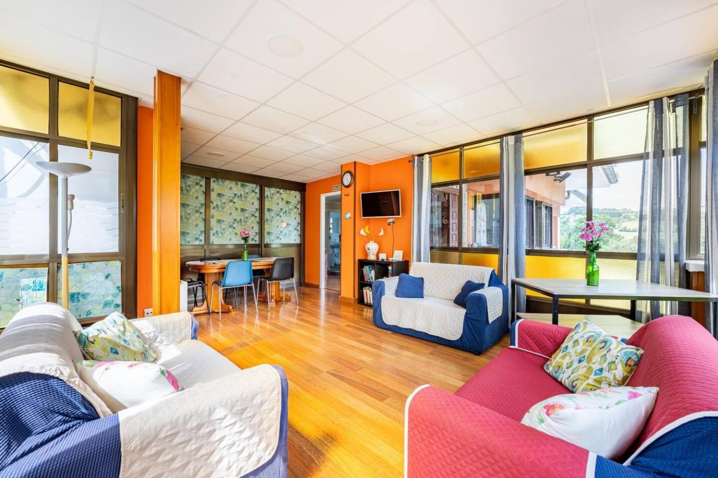Willa Family House Gijón Zewnętrze zdjęcie