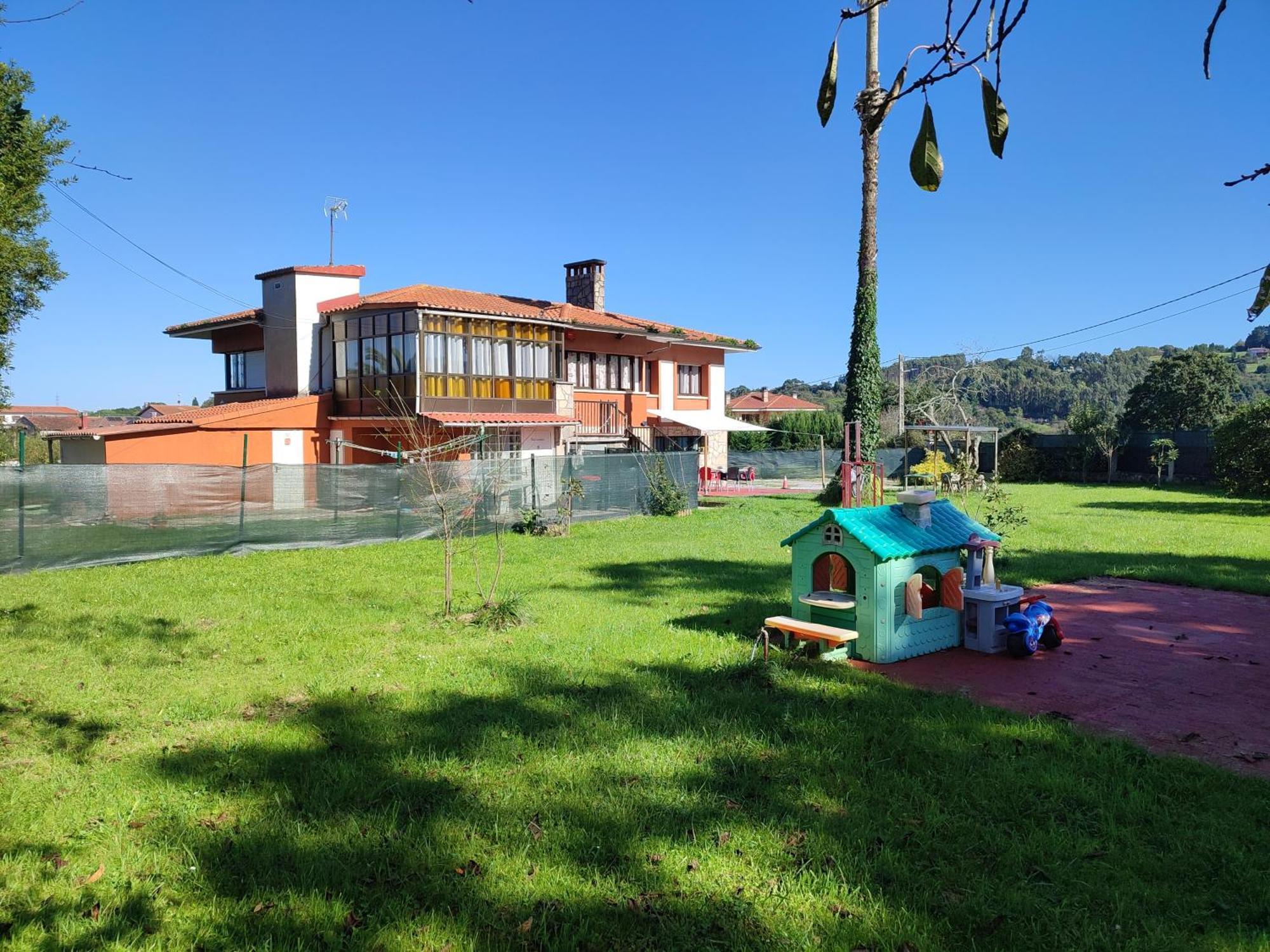 Willa Family House Gijón Zewnętrze zdjęcie